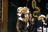 053.jpg