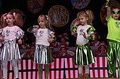 083.jpg