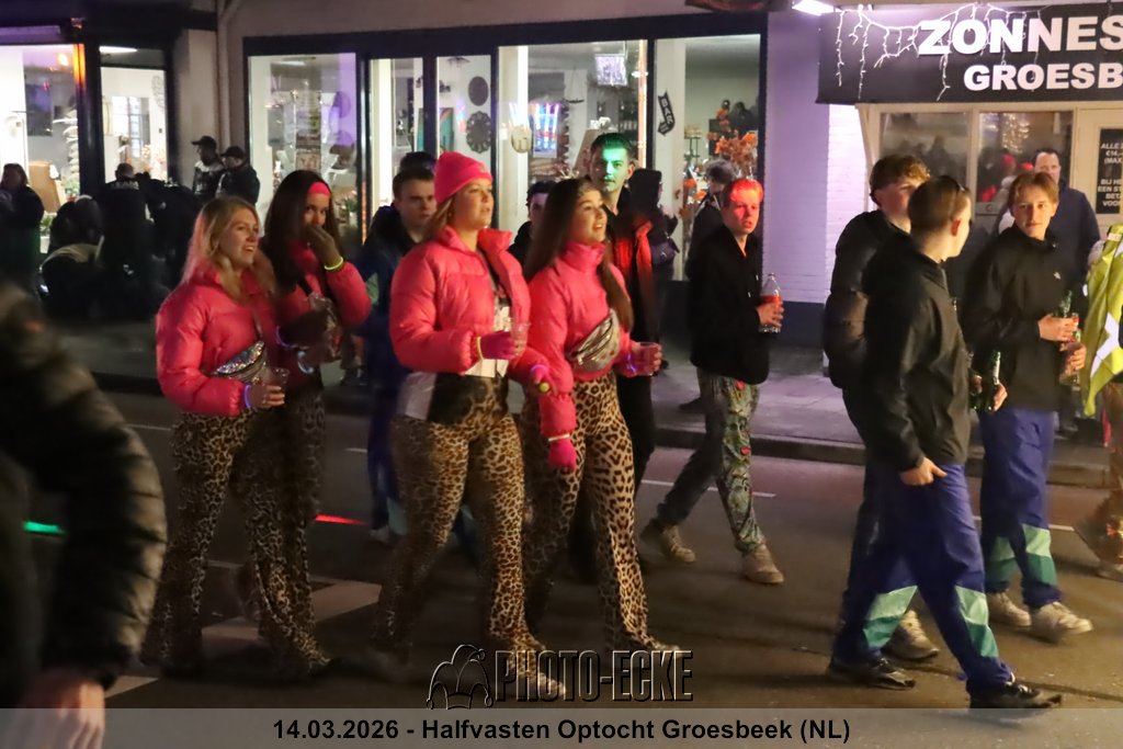 060.JPG