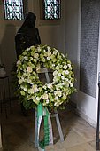 049.jpg
