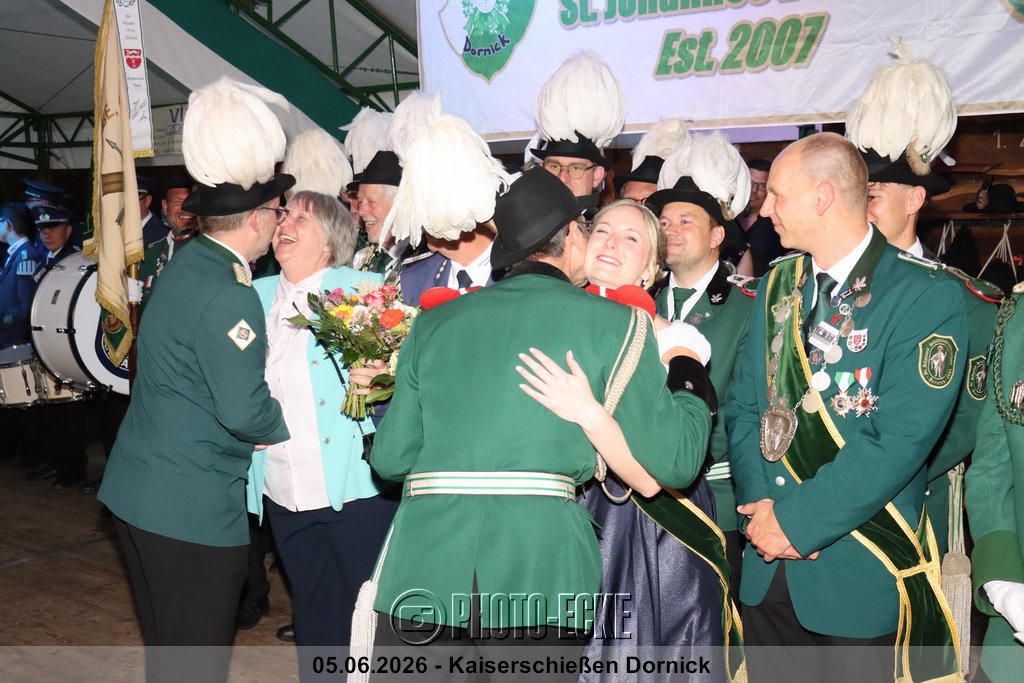 175.jpg