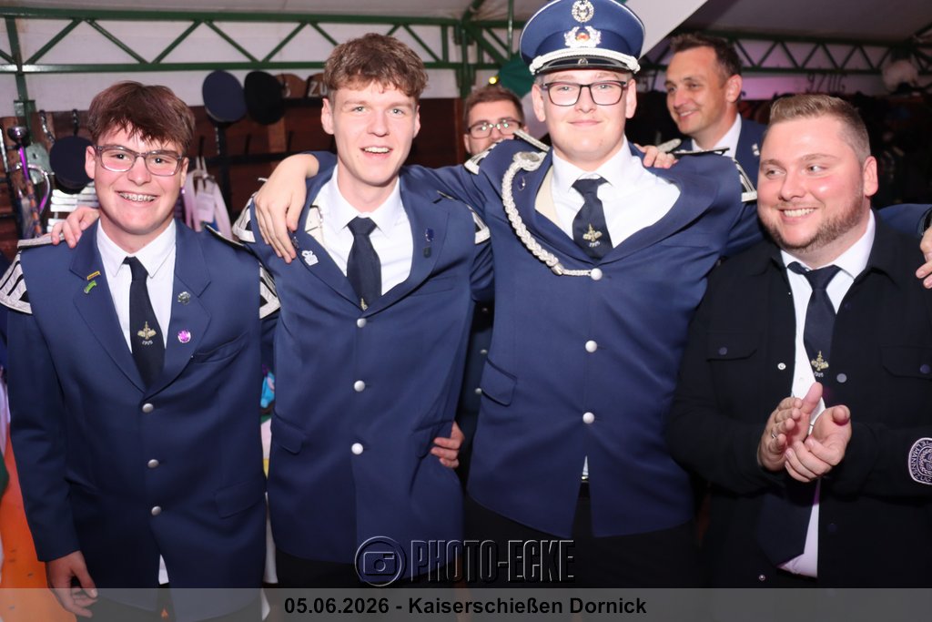203.jpg