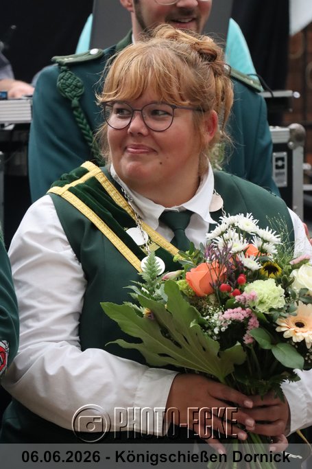 127.jpg