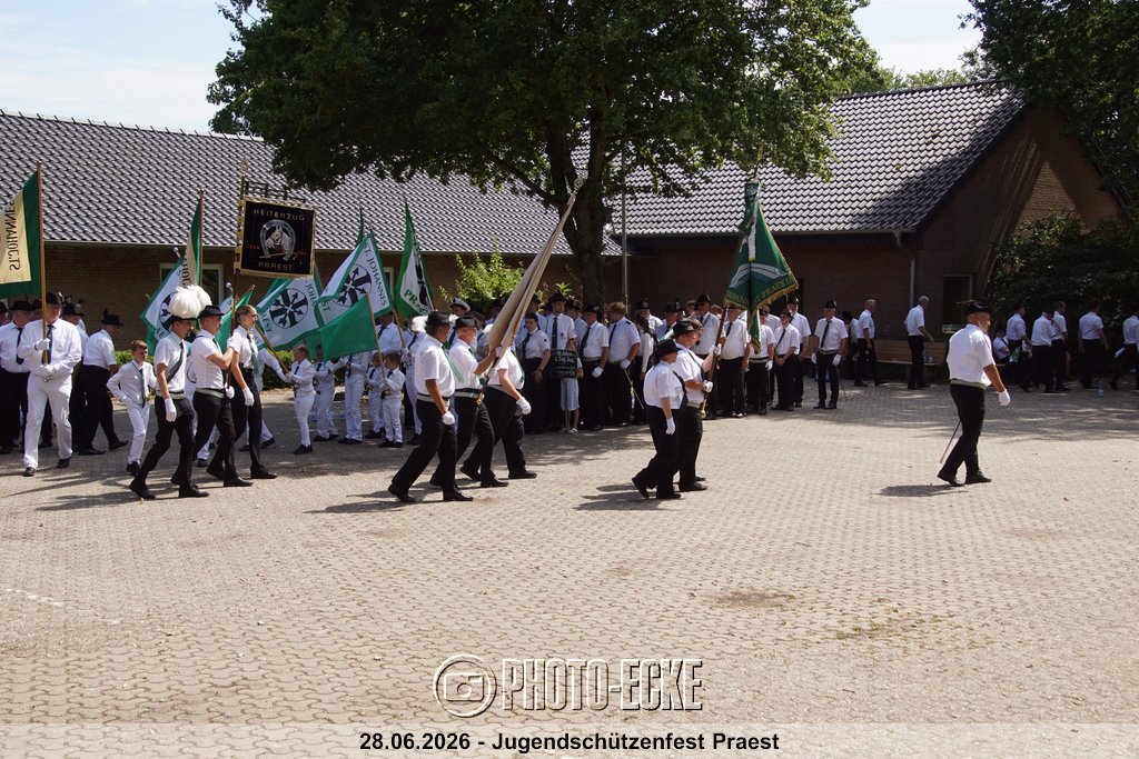 050.jpg