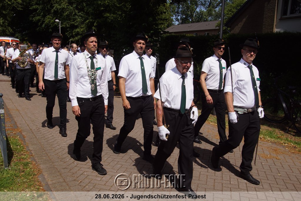 070.jpg