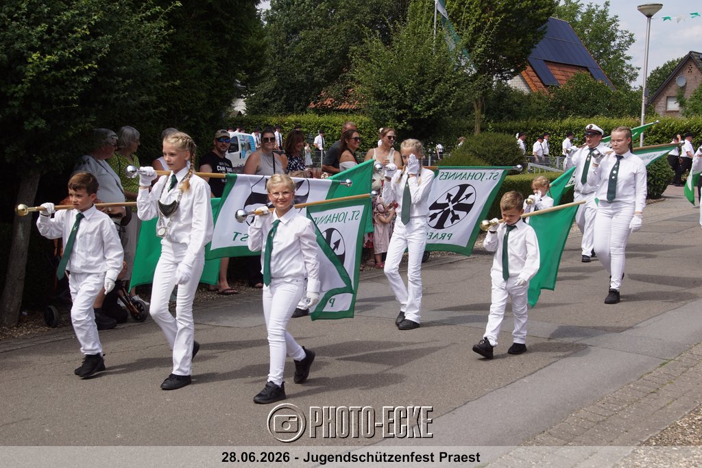097.jpg
