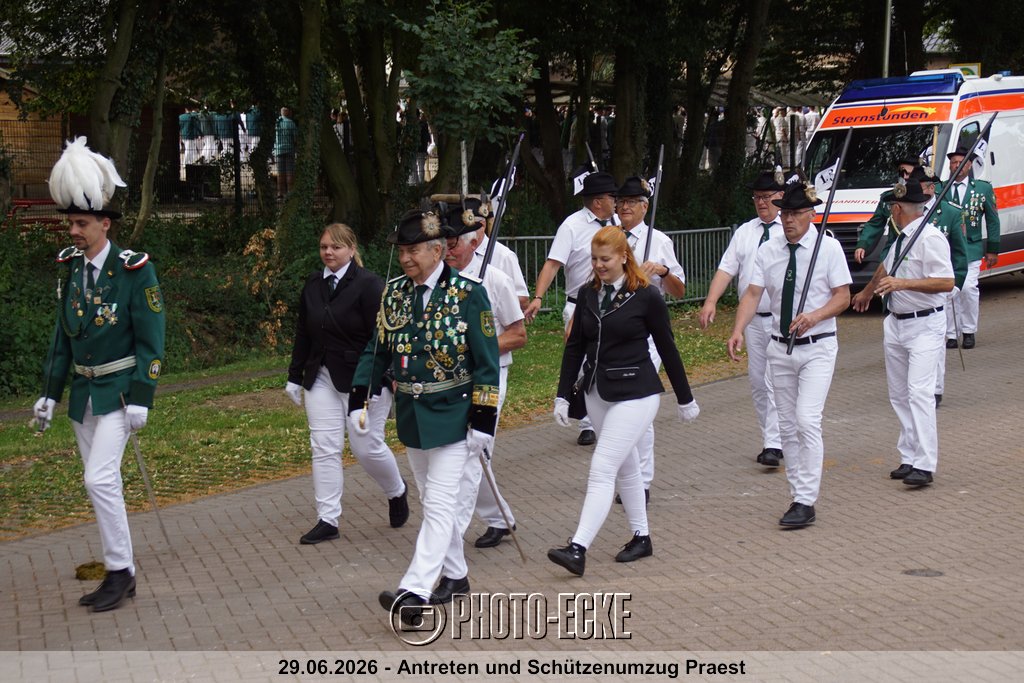 070.jpg