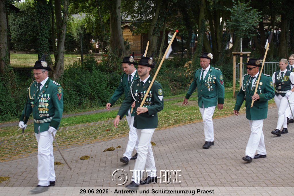 071.jpg
