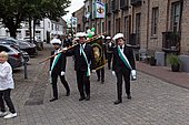 051.jpg