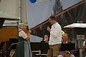 077.jpg