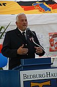 051.jpg
