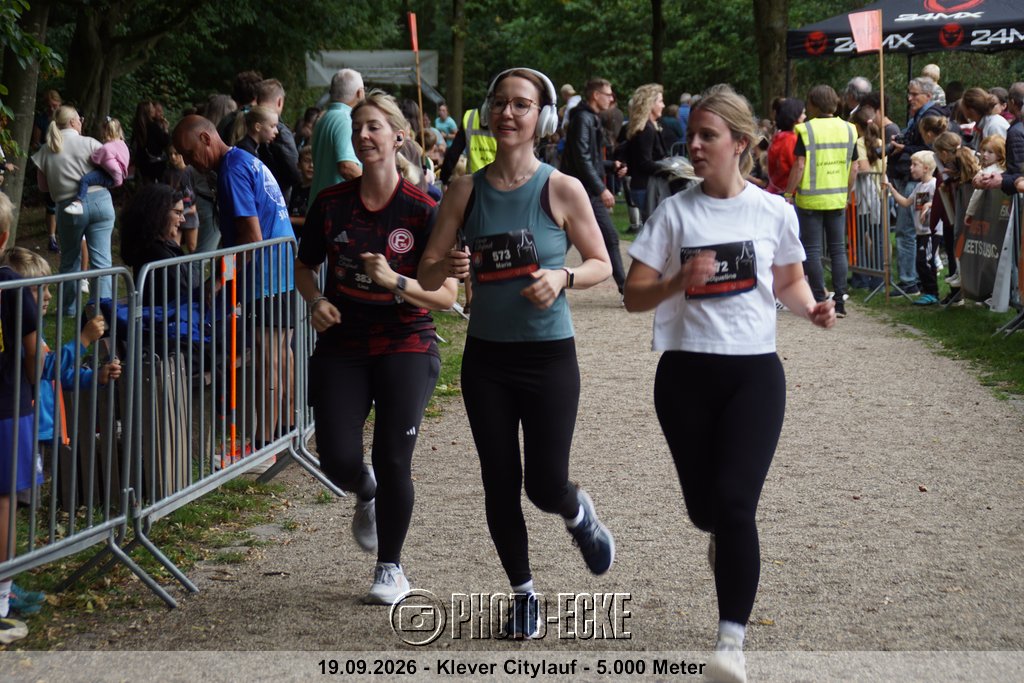 070.jpg