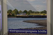 011.jpg