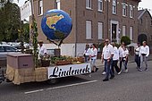 061.jpg